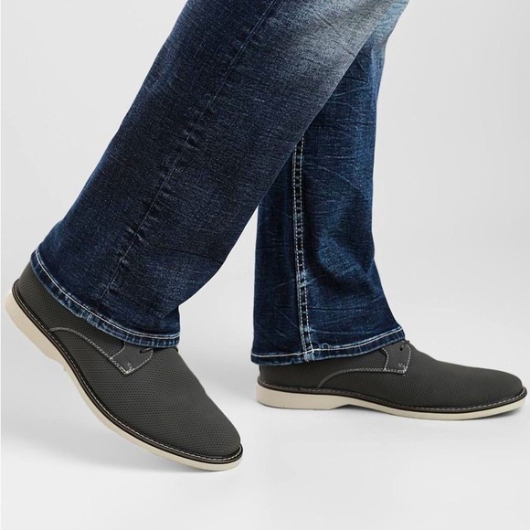 NIB STEVE MADDEN Drigon Shoe Grey Suede 9.5 main image 9